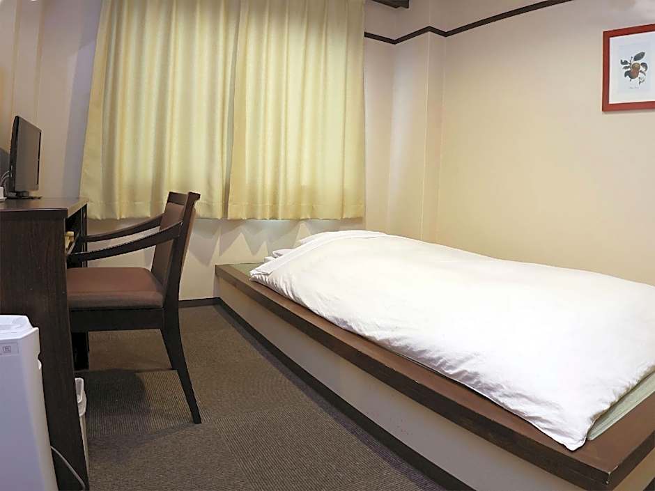 Business Hotel Isesaki Heisei Inn