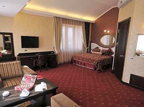 Sea View Suite