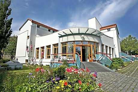 Am Spiegeln dialog.hotel.wien