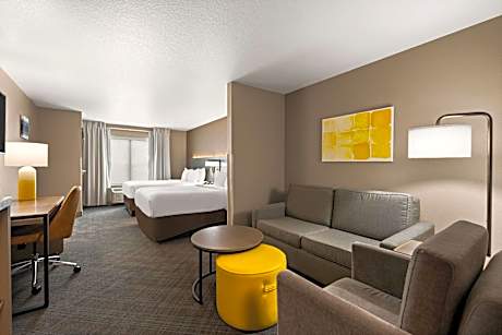 2 Queen Beds, Suite, Nonsmoking