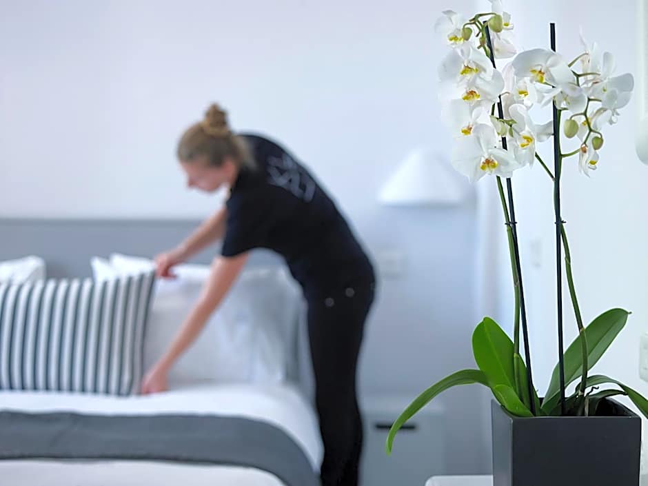 Kalisti Hotel & Suites