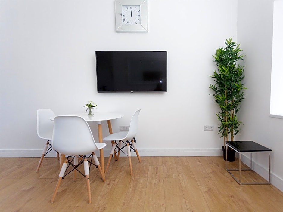 Live in Leeds Greenhill Bungalows