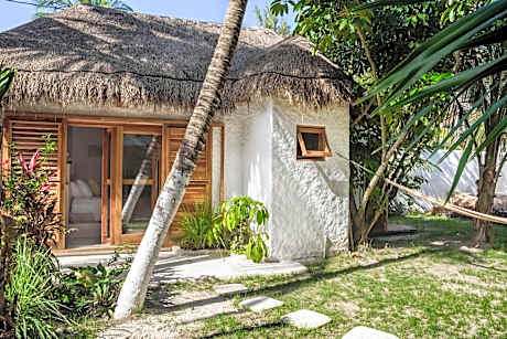 Queen Room with Pool View
