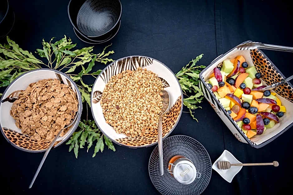 Makumu Private Game Lodge