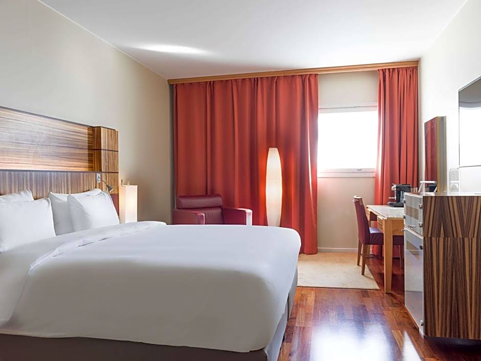 Radisson Blu Airport Terminal Hotel