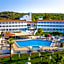 Adelais Bay Hotel
