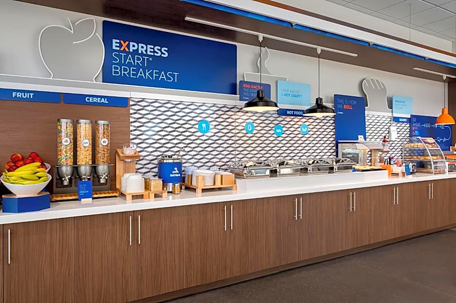 Holiday Inn Express Lexington - Horse Park Area by IHG