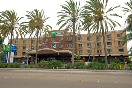 Holiday Inn Express San Diego South - Chula Vista, an IHG Hotel