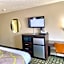 Super 8 by Wyndham Grand Rapids/Wyoming
