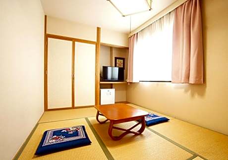 Japanese-Style Twin Room - Non-Smoking