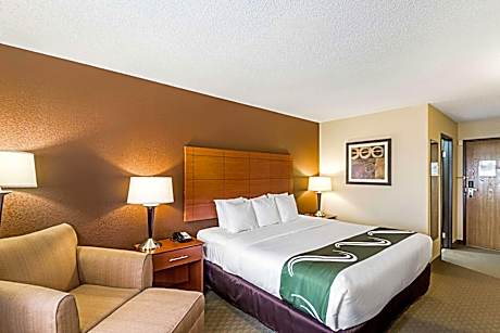 Quality Inn Sheboygan North I-43