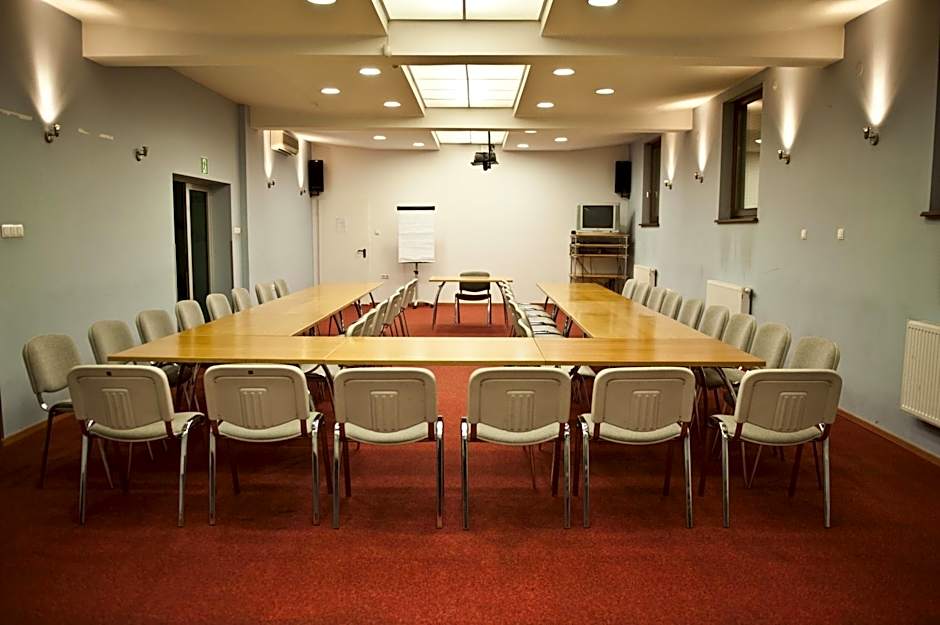 Hotel i Restauracja Borowianka