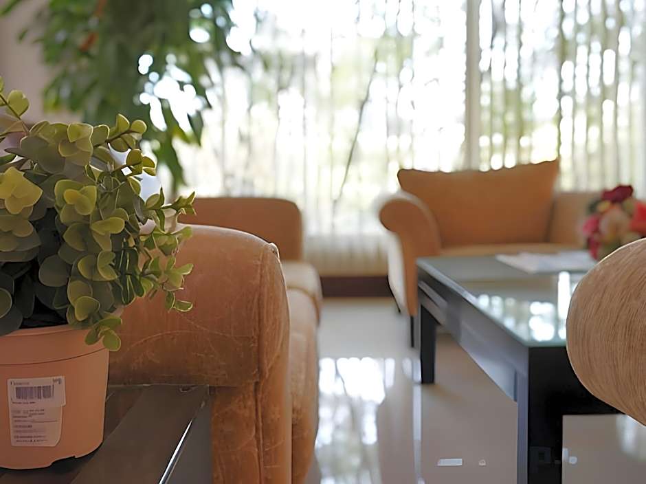 Kanavera Sriracha Hotel & Serviced Apartment