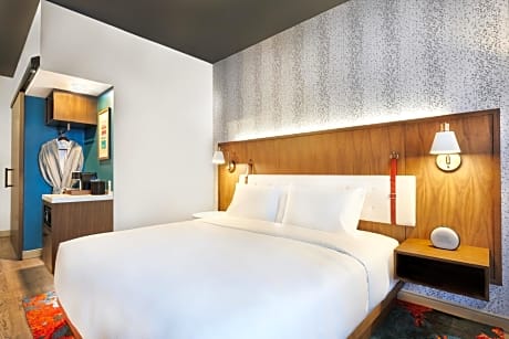 King Room