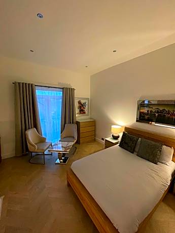 Hendham House - Near Etihad Stadium, CoOp Live Arena, AO Arena, Piccadilly Train Station & Manchester City Centre