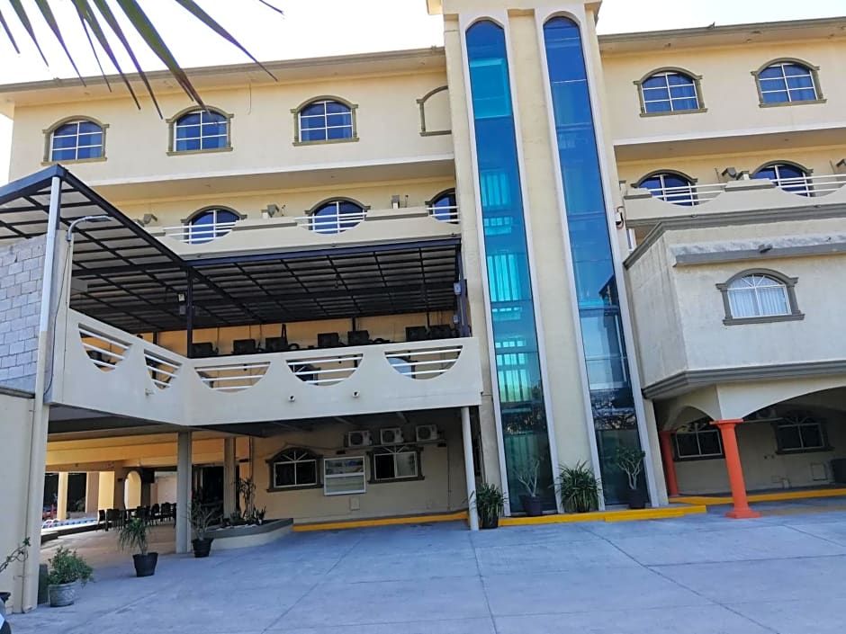 Hotel Miramar Inn