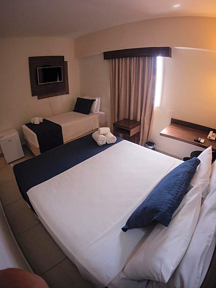 Ipe Center Hotel