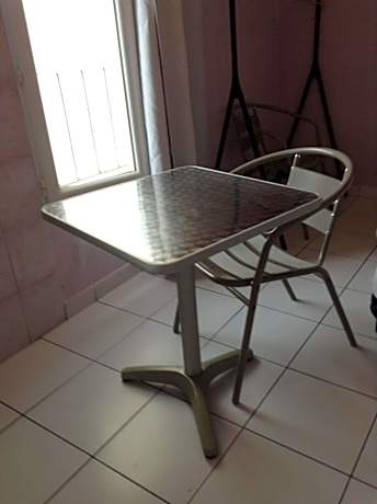 Single Room with Shared Bathroom