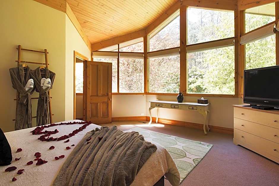 Linden Gardens Rainforest Retreat