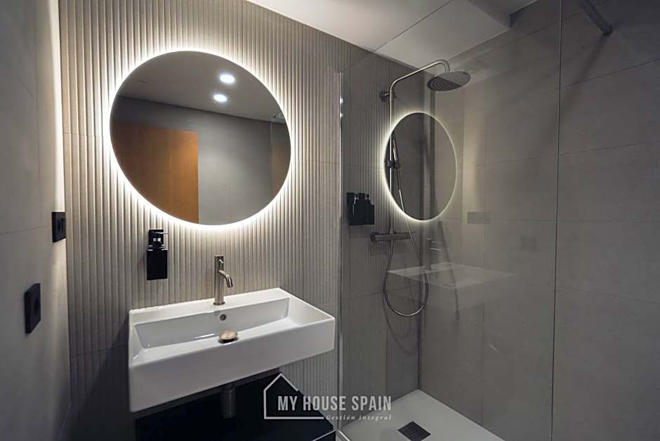 Hotel Central by MyHouseSpain