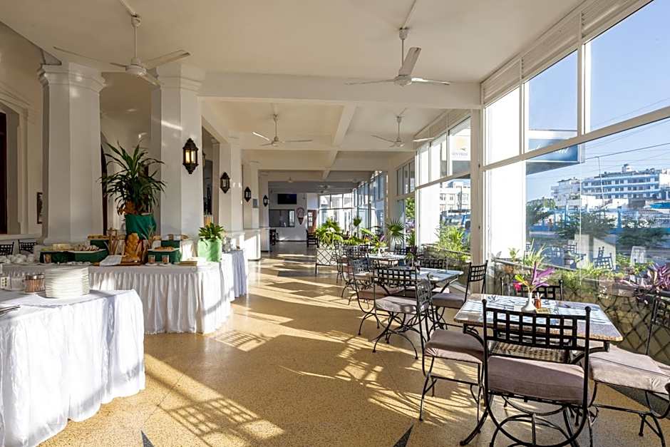 Sentrim Castle Royal Hotel