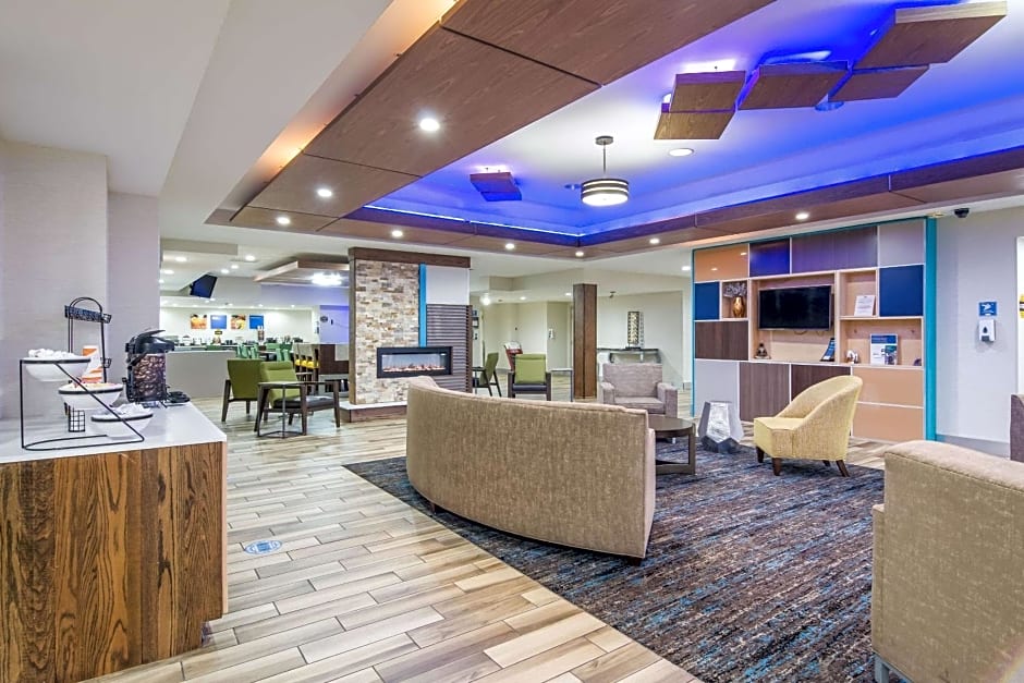 Comfort Inn And Suites Pittsburgh