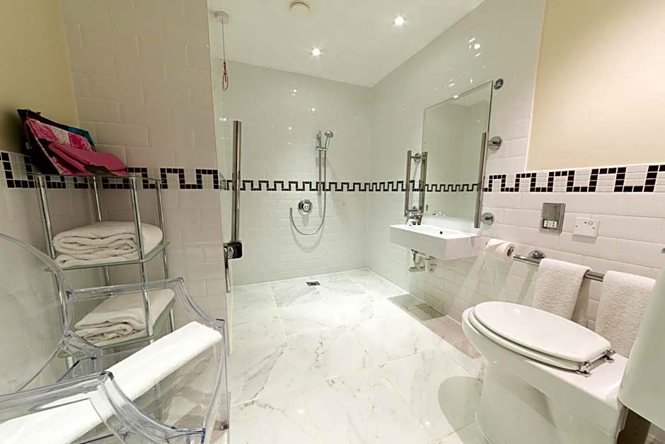 Karma Sanctum Soho Hotel