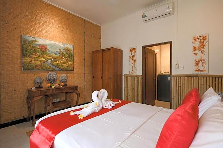 Tiga Naga Villa