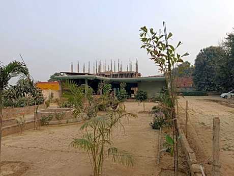 SPOT ON Hotel Bairi Love