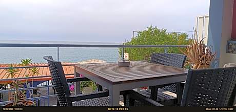Triple Room with Sea View