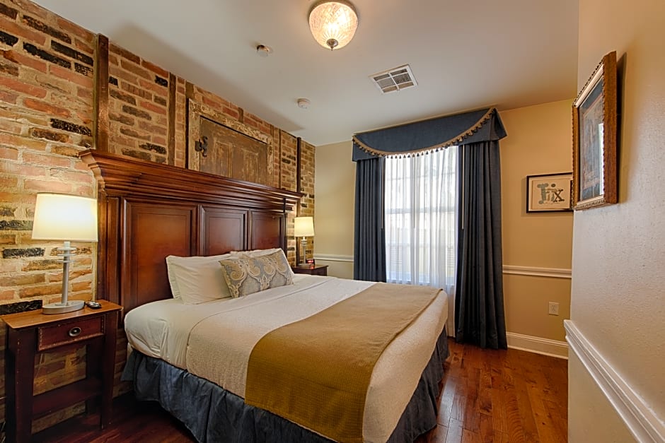 Hotel St. Pierre French Quarter