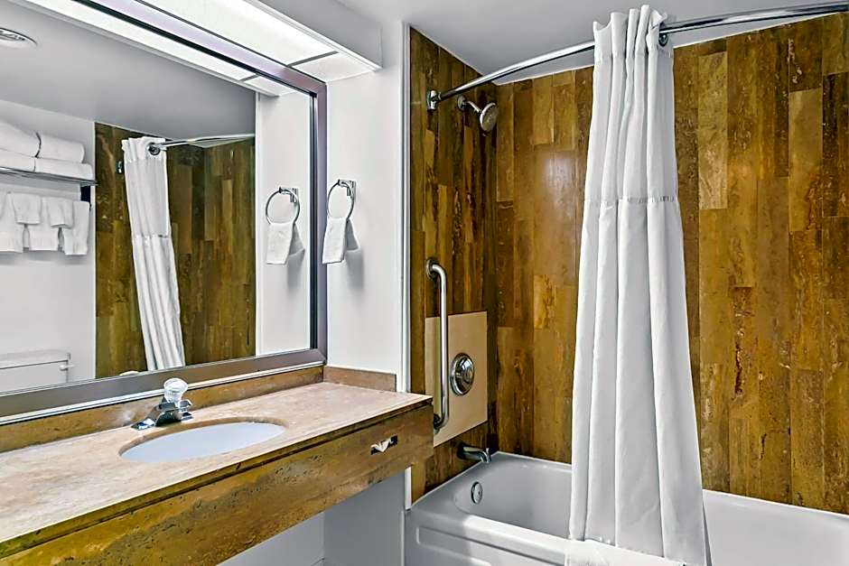 Best Western Downtown Sudbury Centreville