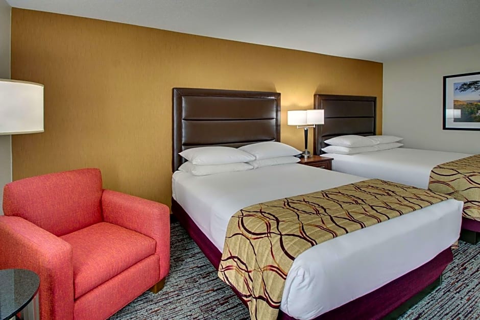 Drury Inn and Suites Bowling Green