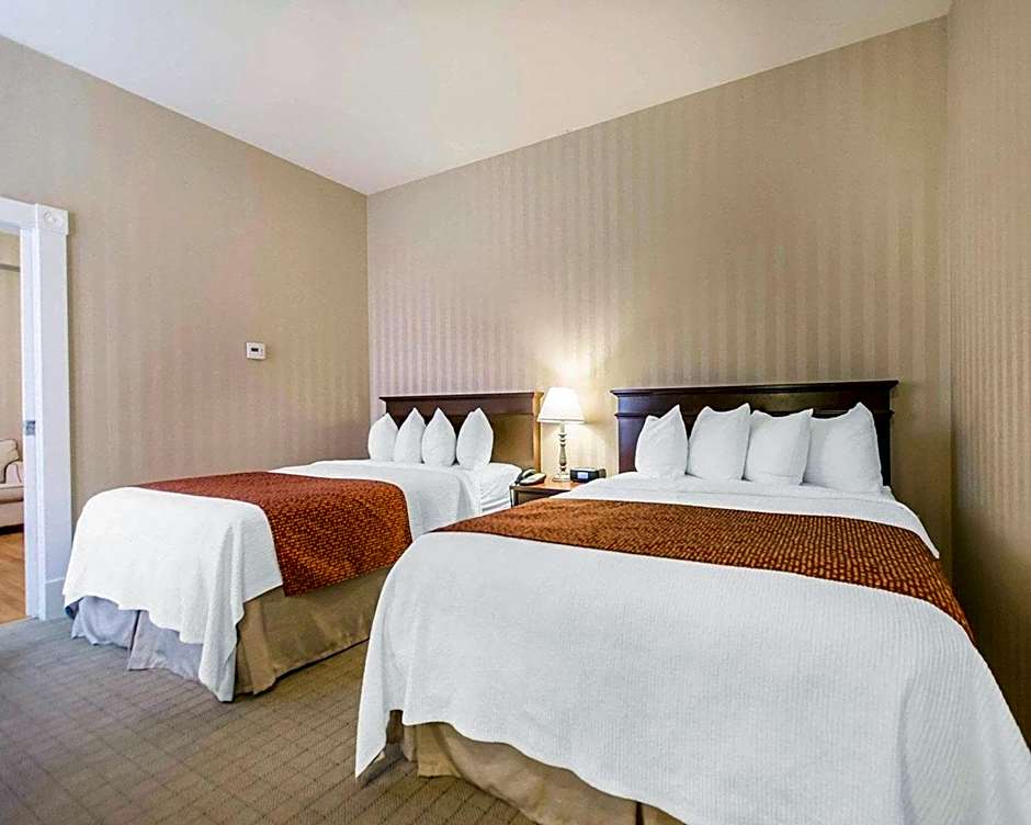 Quality Inn & Suites Downtown