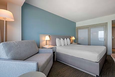 King Room with Sofa Bed - Blue Tower