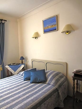 Comfort Double or Twin Room with Hill View