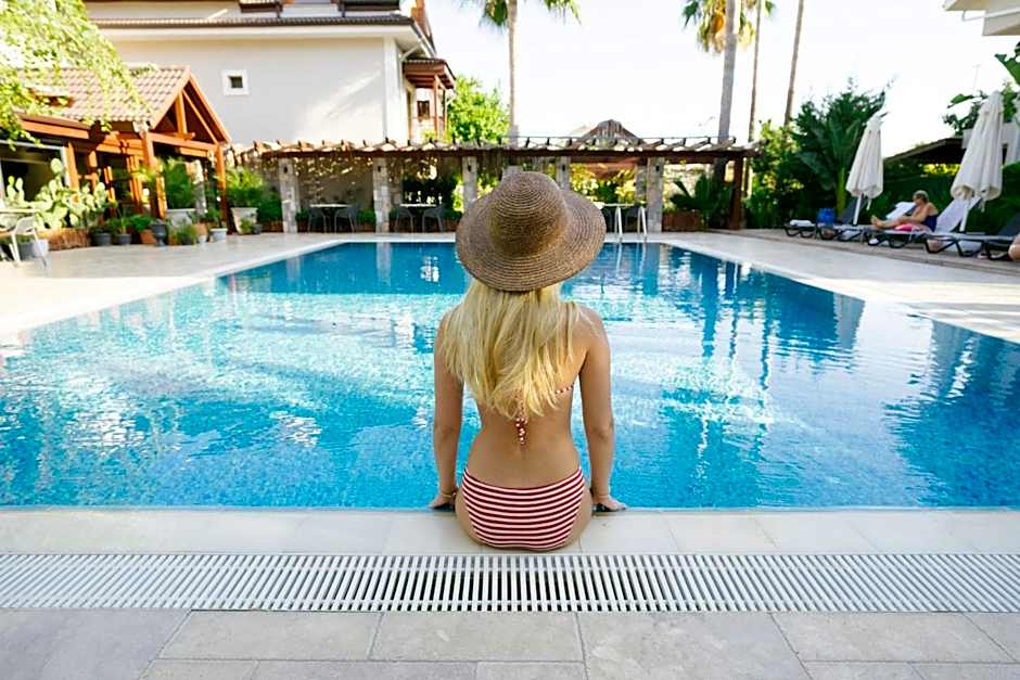 WEST HOUSE EXCLUSIVE HOTEL