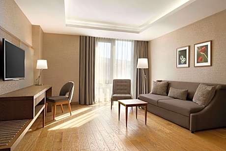 King Bed, Suites Room