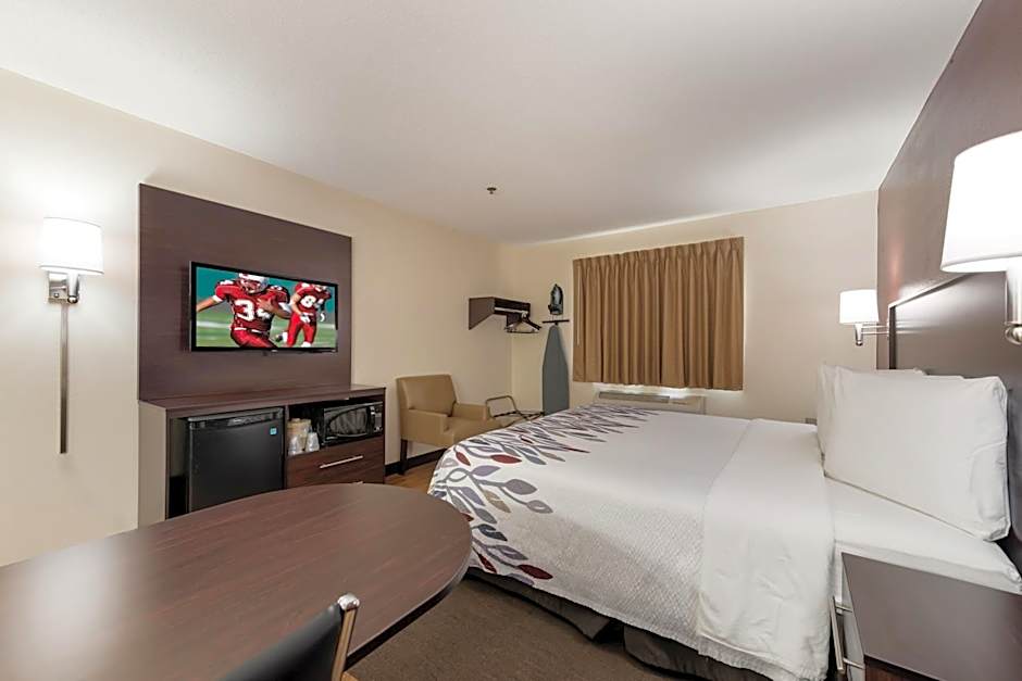 Red Roof Inn Auburn