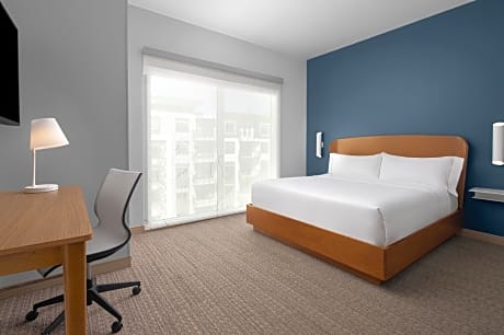 Studio Commons Connector, Guest room, 1 King