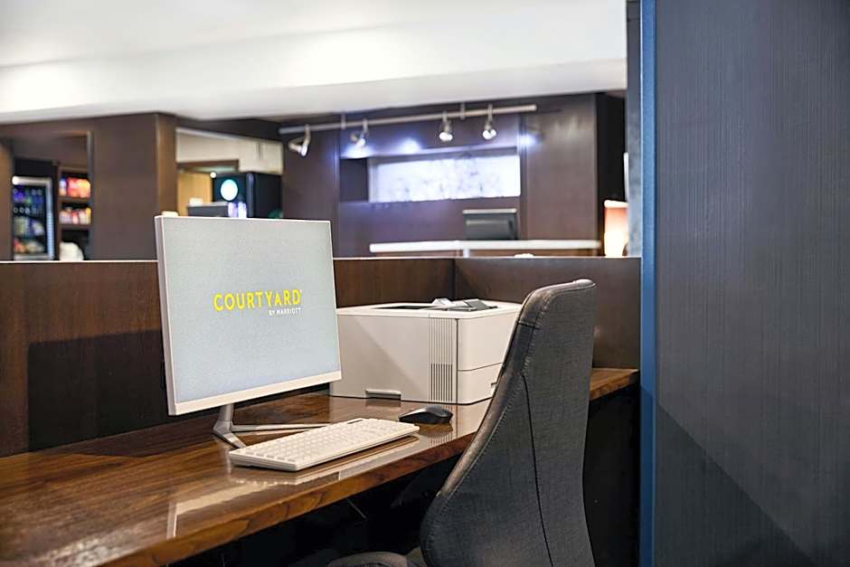Courtyard by Marriott Memphis Germantown