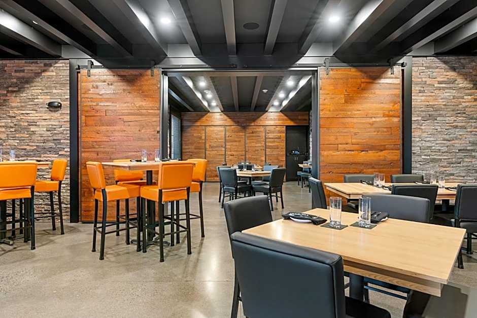 Cobblestone Hotel & Suites - Lynden