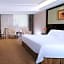 Vienna Hotel Shenzhen Bao'an Qianjin Road 1st Baotian Road Metro Station