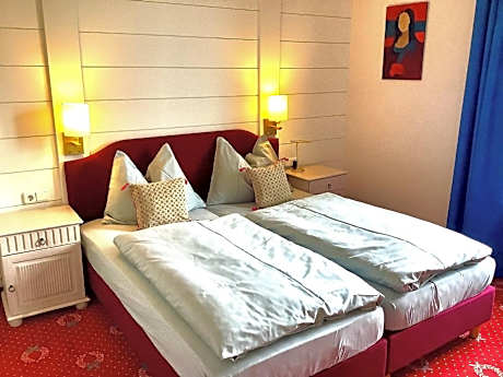 Suite with Lake View