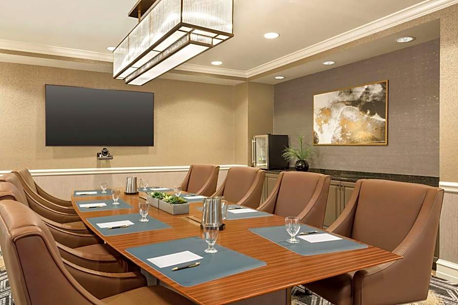 Martinique New York on Broadway Curio Collection by Hilton