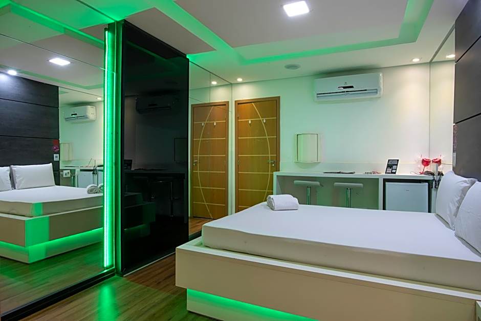 Motel fantasy 4 (adult Only)