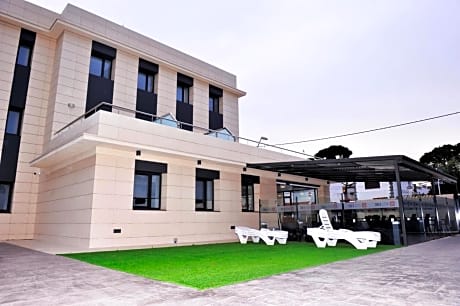 6 Bis HOTEL