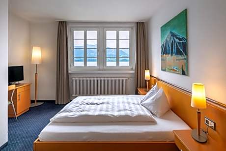 Double Room with Lake View