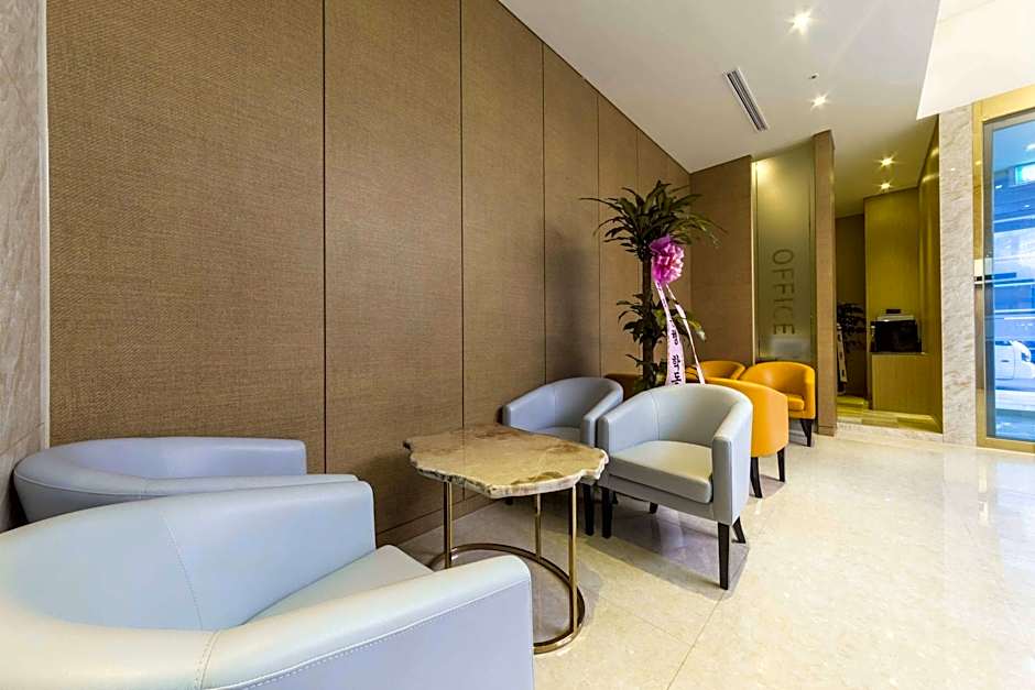 Guri Galmae Indi Present Hotel