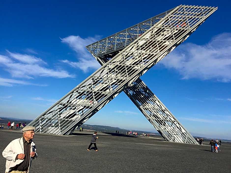 UNO Hotel Chapeau Noir - Free Parking